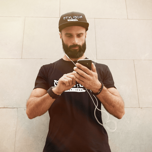 #002 STYLISCH, Snapback Rapper Cap